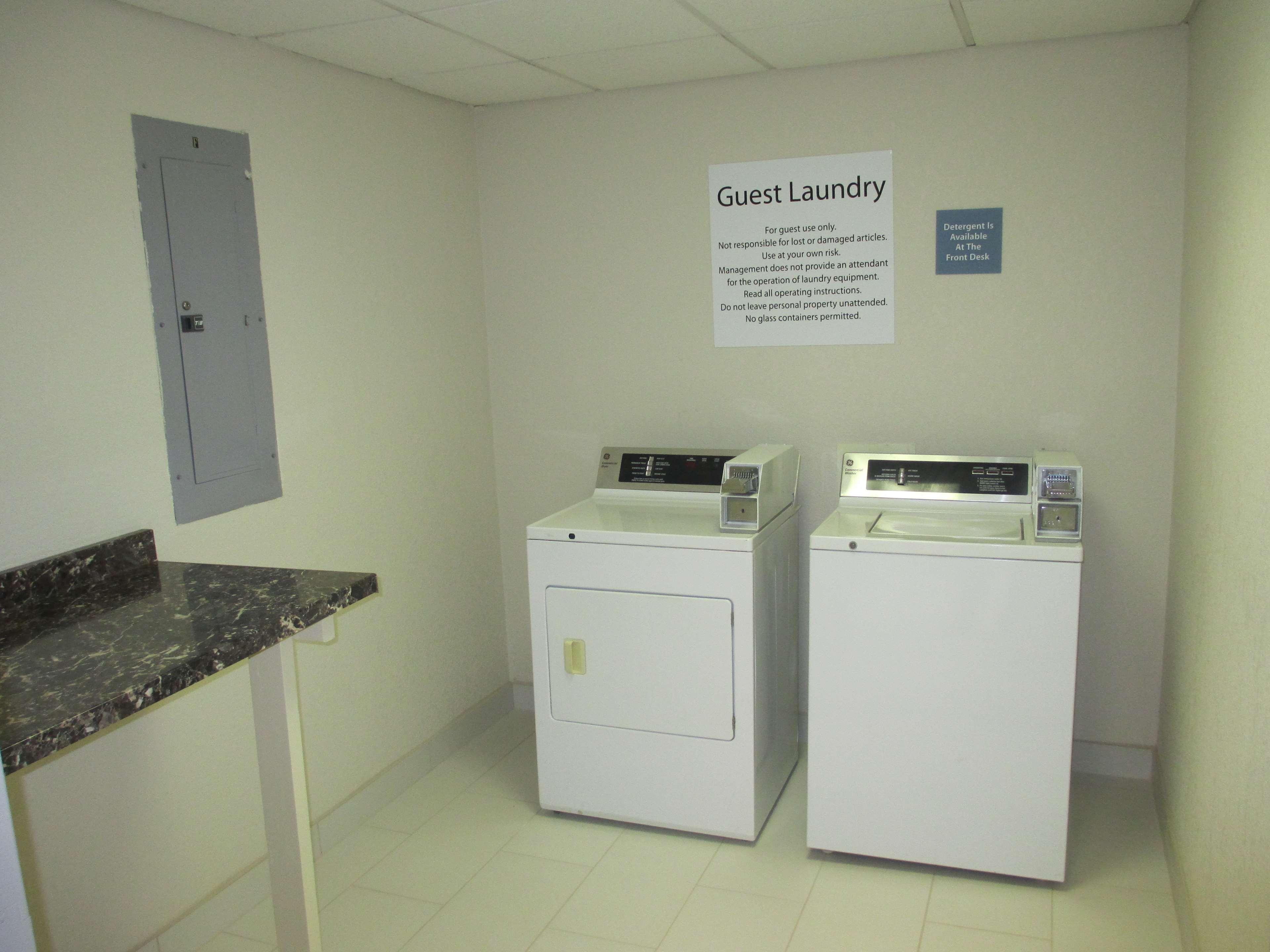 Best Western Lake Cumberland Inn Monticello Esterno foto